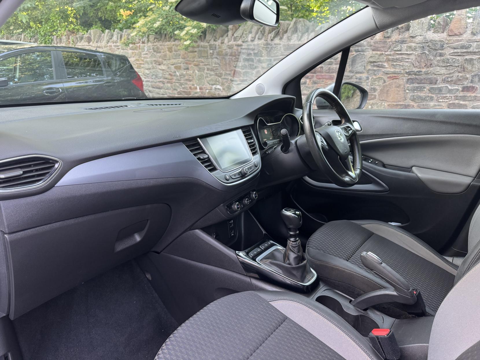Vauxhall Crossland X 1.2 Turbo Elite Nav SUV 5dr Petrol Manual Euro 6 (s/s) (110 ps)