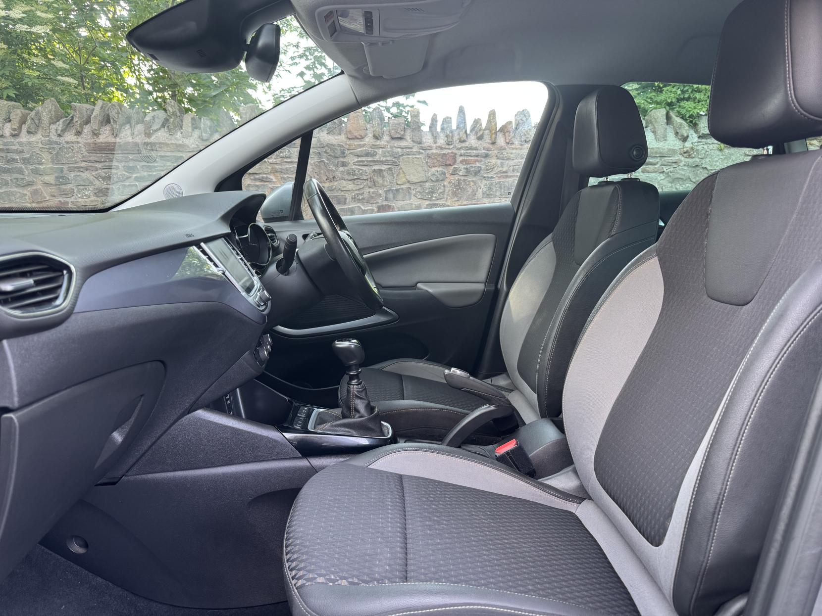 Vauxhall Crossland X 1.2 Turbo Elite Nav SUV 5dr Petrol Manual Euro 6 (s/s) (110 ps)