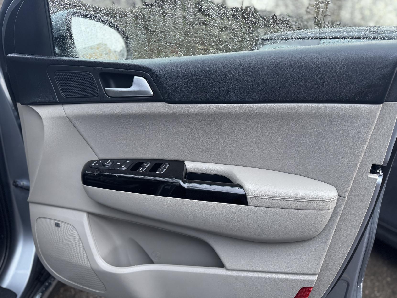 Kia Sportage 1.6 GDi Platinum Edition SUV 5dr Petrol Manual Euro 6 (s/s) (130 bhp)