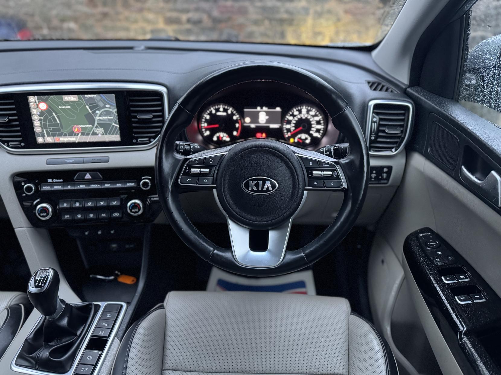 Kia Sportage 1.6 GDi Platinum Edition SUV 5dr Petrol Manual Euro 6 (s/s) (130 bhp)