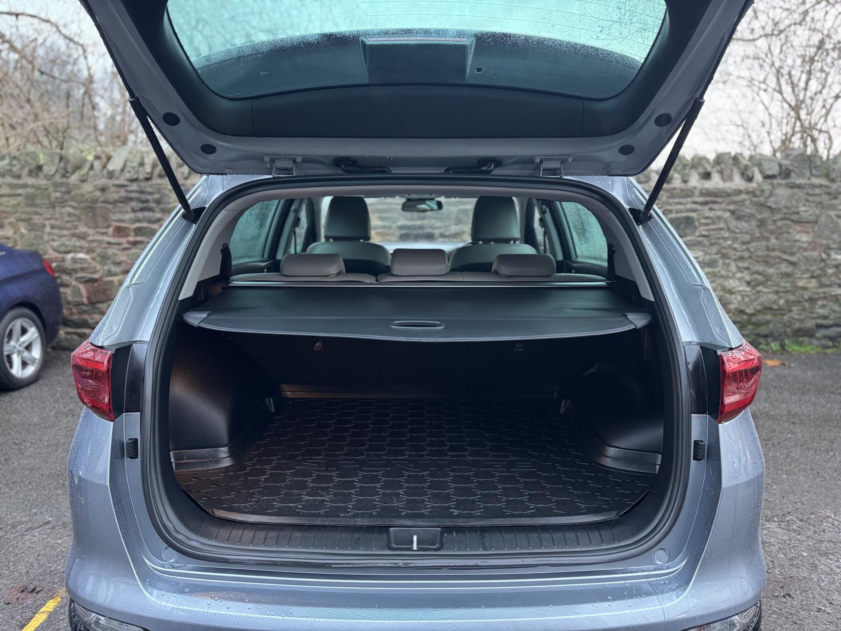 Kia Sportage 1.6 GDi Platinum Edition SUV 5dr Petrol Manual Euro 6 (s/s) (130 bhp)