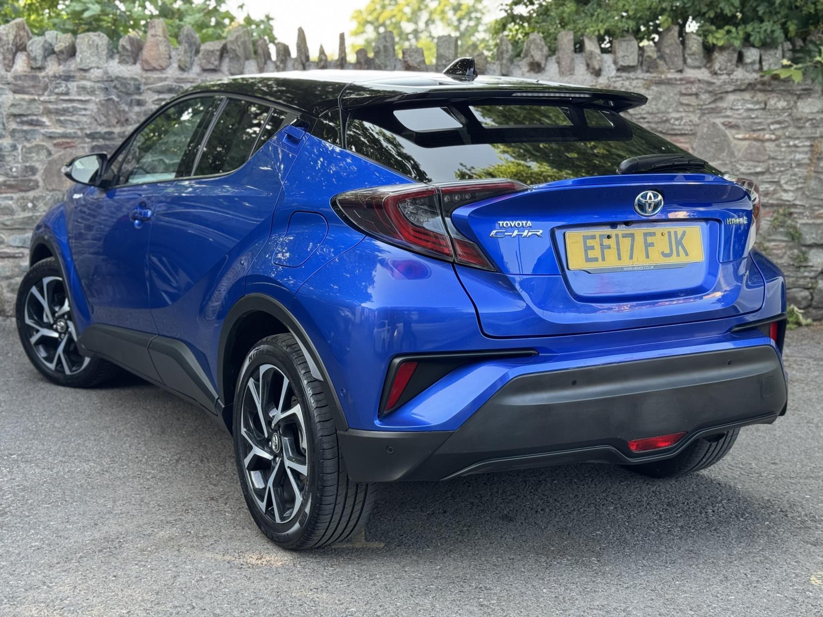 Toyota C-HR 1.8 VVT-h Dynamic SUV 5dr Petrol Hybrid CVT Euro 6 (s/s) (122 ps)