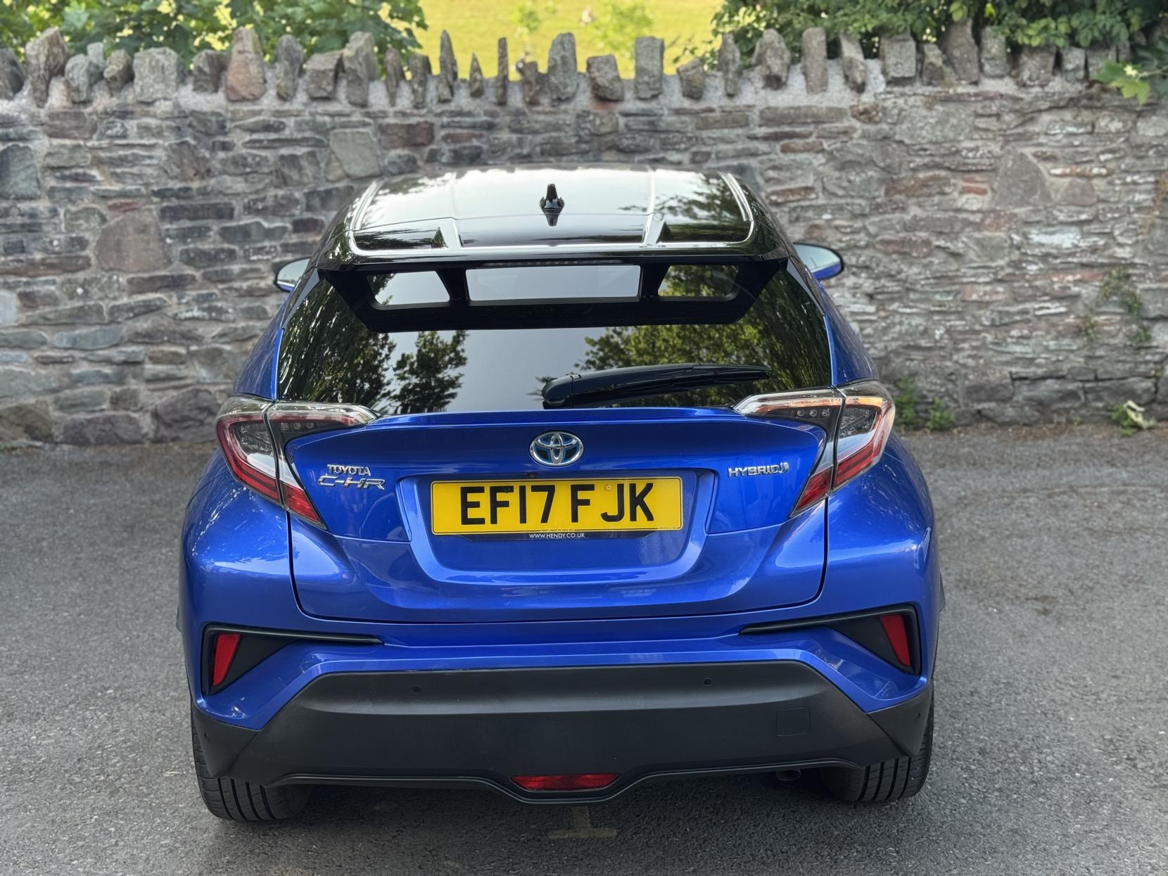 Toyota C-HR 1.8 VVT-h Dynamic SUV 5dr Petrol Hybrid CVT Euro 6 (s/s) (122 ps)