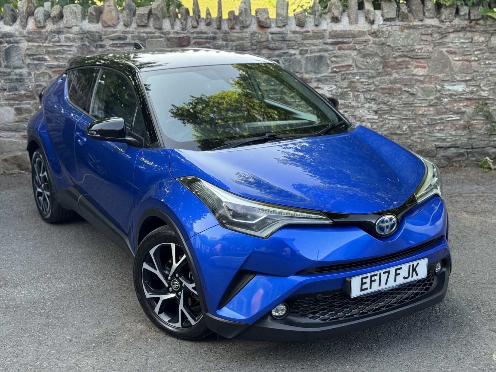 Toyota C-HR 1.8 VVT-h Dynamic SUV 5dr Petrol Hybrid CVT Euro 6 (s/s) (122 ps)