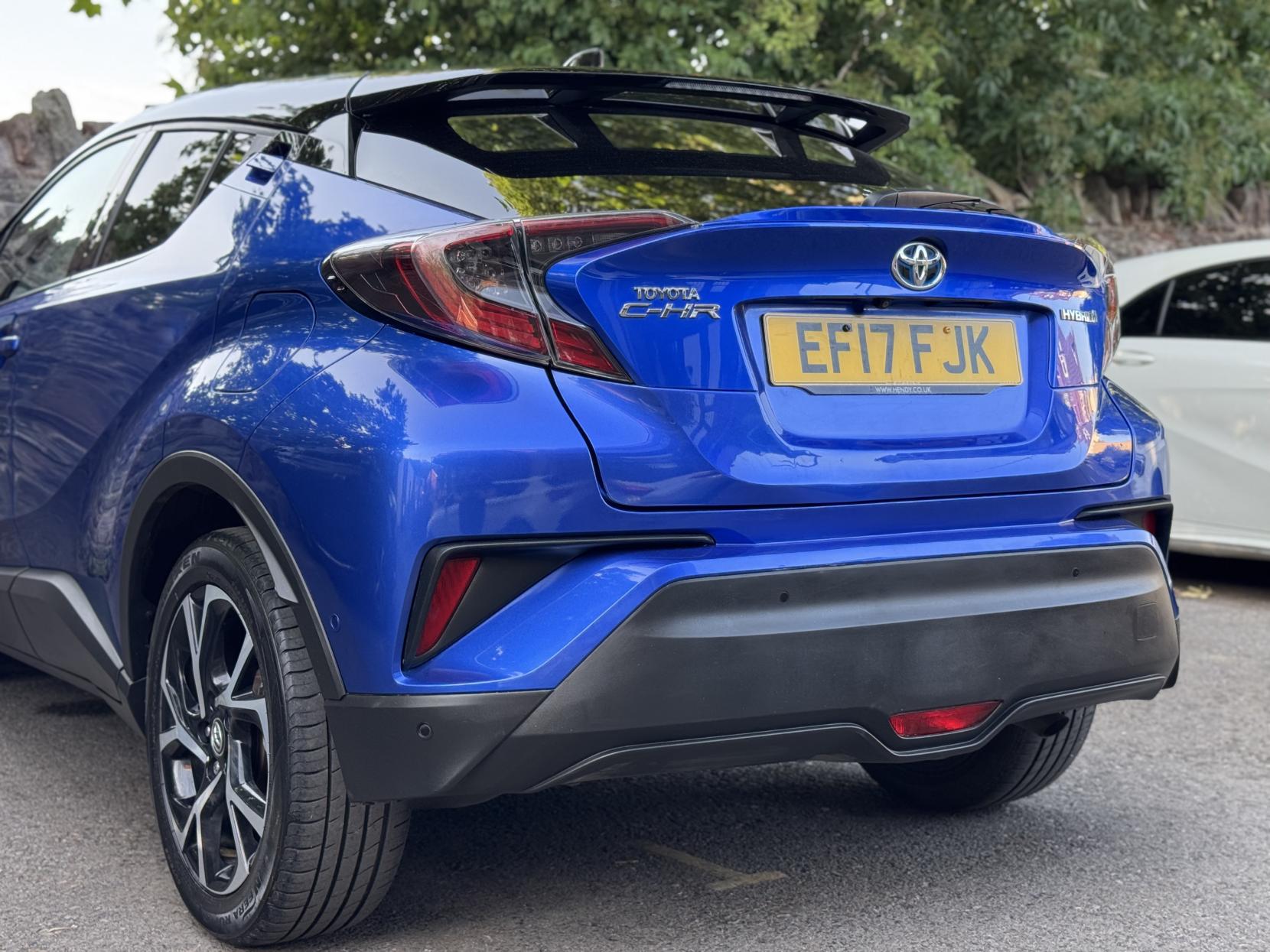 Toyota C-HR 1.8 VVT-h Dynamic SUV 5dr Petrol Hybrid CVT Euro 6 (s/s) (122 ps)