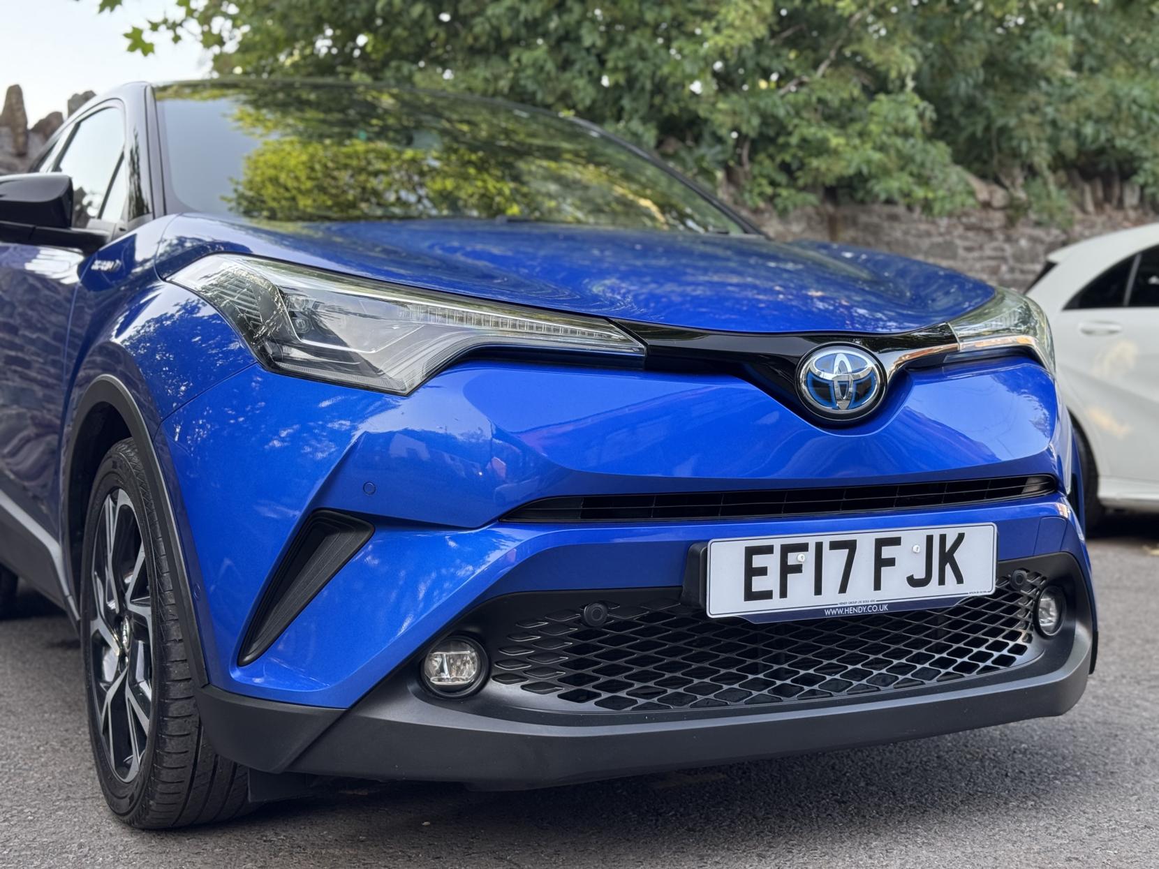 Toyota C-HR 1.8 VVT-h Dynamic SUV 5dr Petrol Hybrid CVT Euro 6 (s/s) (122 ps)