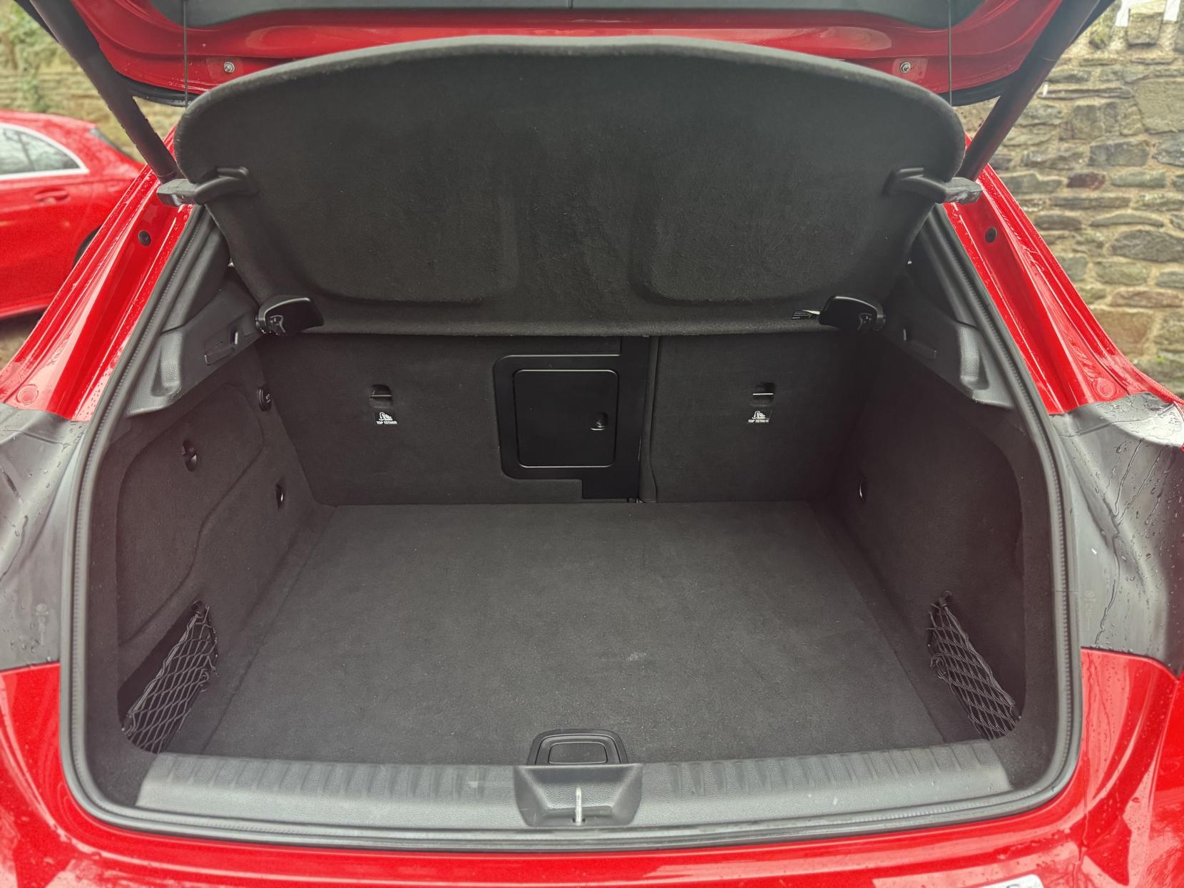 Mercedes-Benz GLA 2.0 GLA250 AMG Line SUV 5dr Petrol 7G-DCT 4MATIC Euro 6 (s/s) (211 ps)