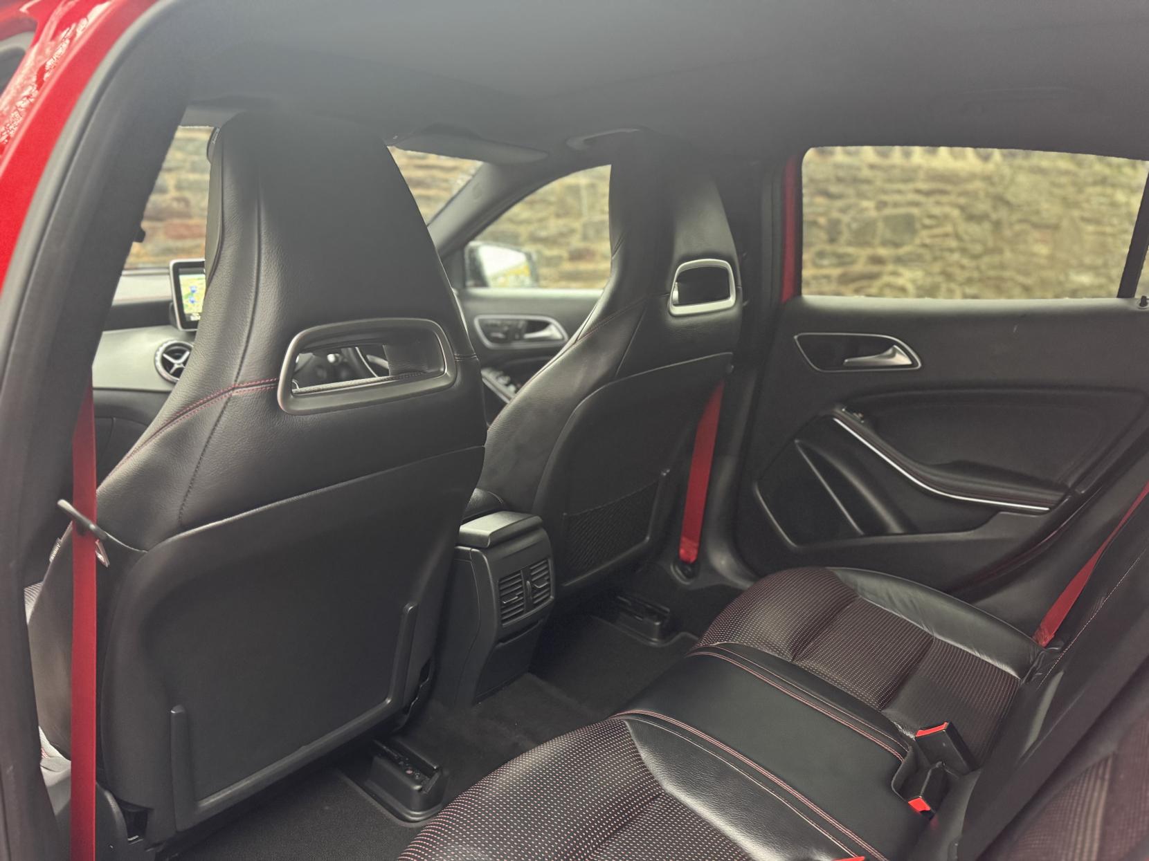 Mercedes-Benz GLA 2.0 GLA250 AMG Line SUV 5dr Petrol 7G-DCT 4MATIC Euro 6 (s/s) (211 ps)