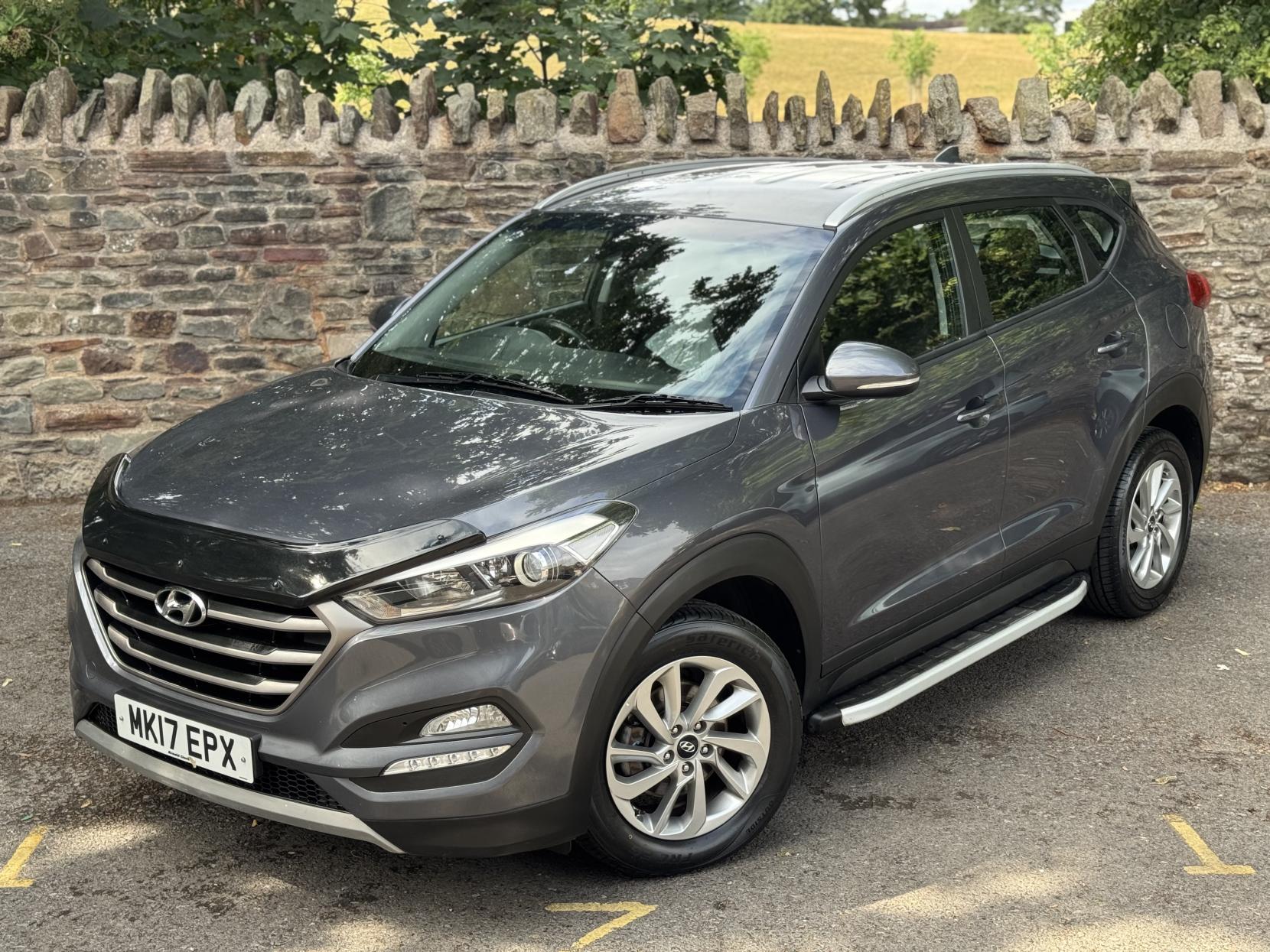 Hyundai TUCSON 1.7 CRDi Blue Drive SE Nav SUV 5dr Diesel DCT Euro 6 (s/s) (141 ps)