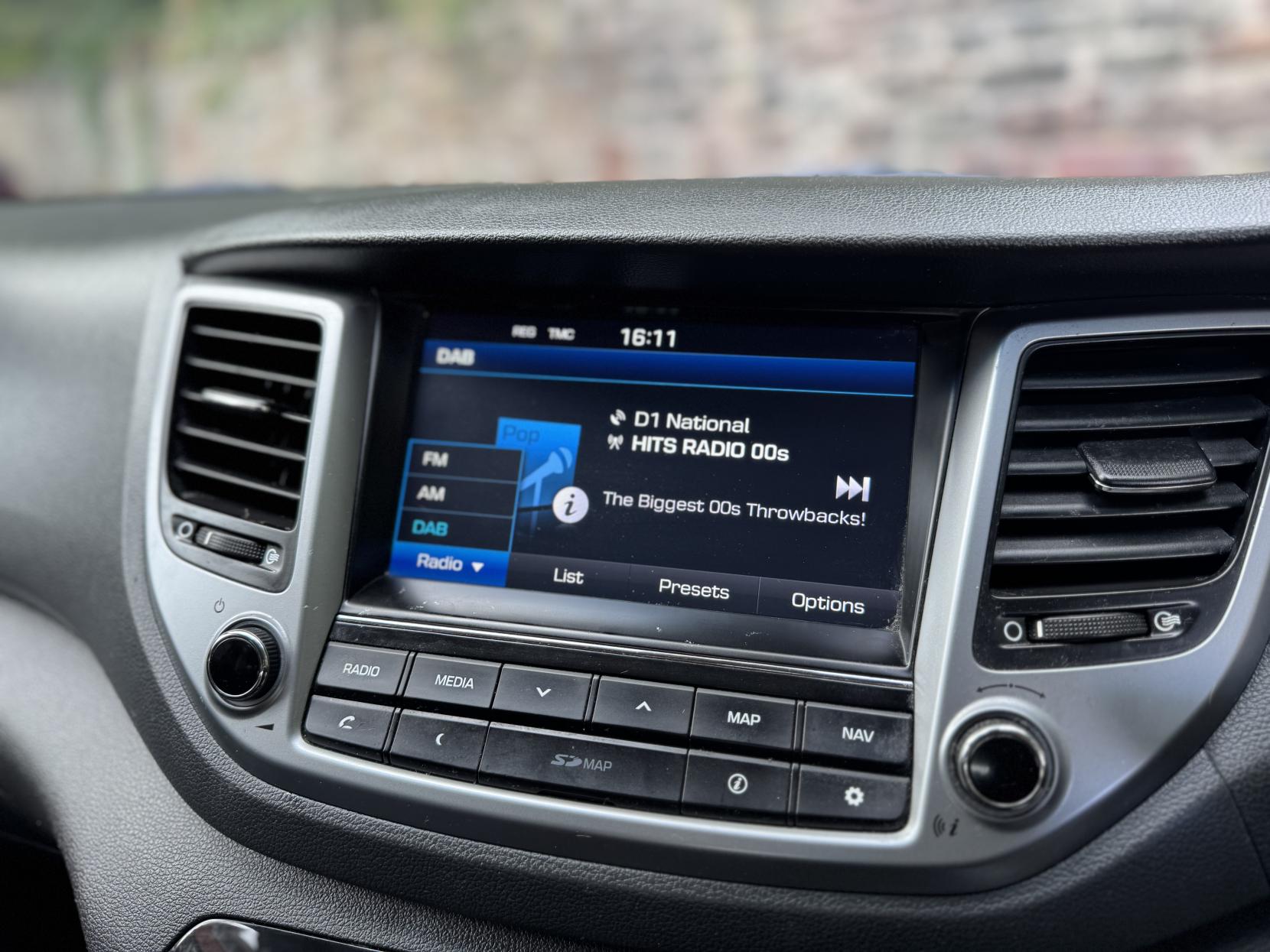 Hyundai TUCSON 1.7 CRDi Blue Drive SE Nav SUV 5dr Diesel DCT Euro 6 (s/s) (141 ps)