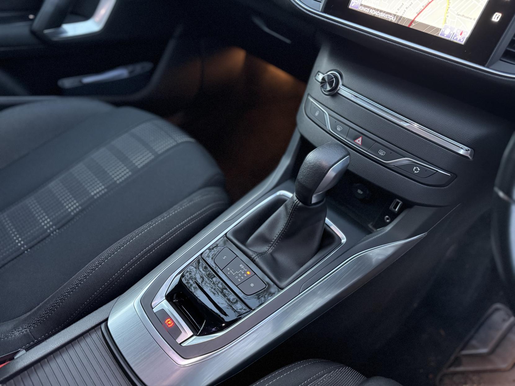 Peugeot 308 SW 1.2 PureTech Allure Estate 5dr Petrol EAT Euro 6 (s/s) (130 ps)