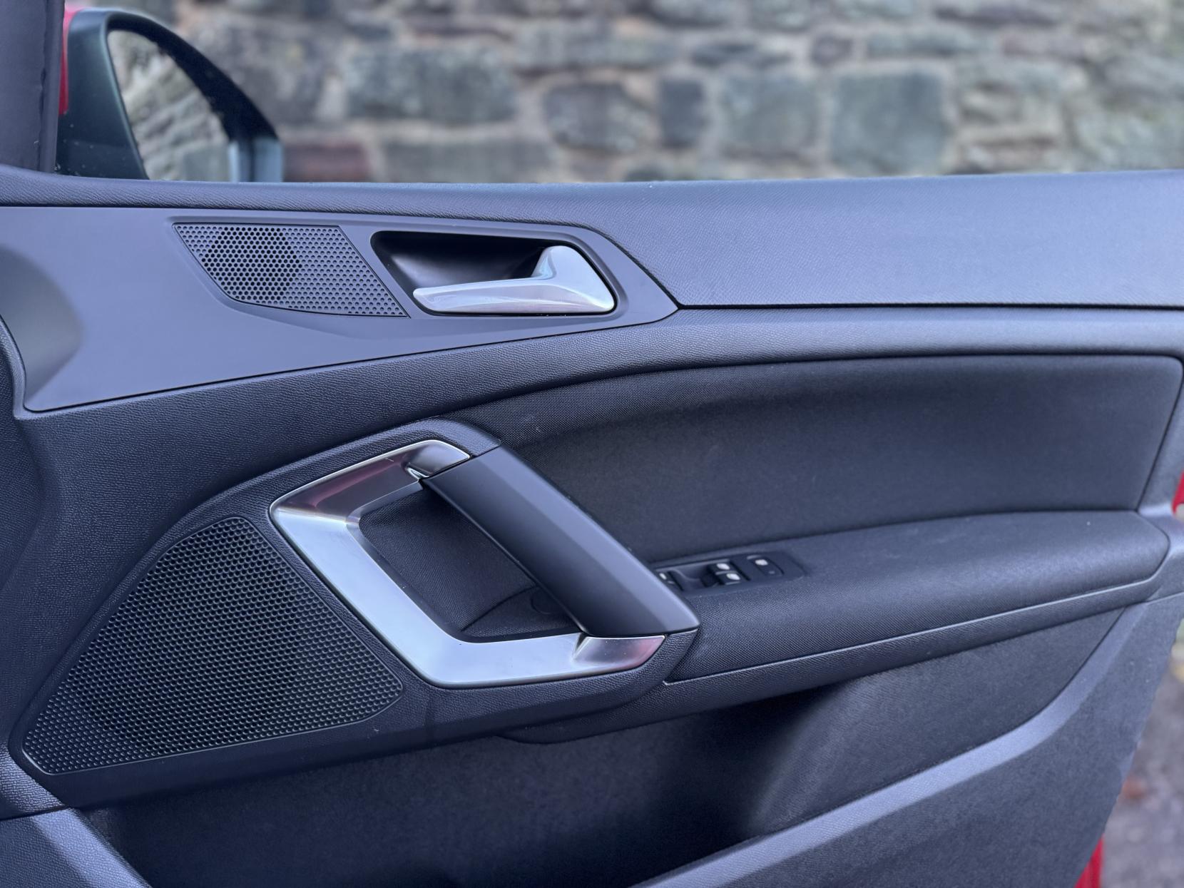 Peugeot 308 SW 1.2 PureTech Allure Estate 5dr Petrol EAT Euro 6 (s/s) (130 ps)