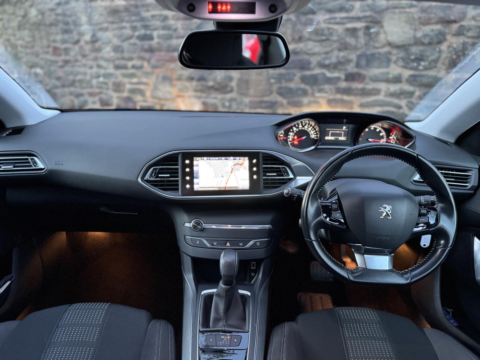 Peugeot 308 SW 1.2 PureTech Allure Estate 5dr Petrol EAT Euro 6 (s/s) (130 ps)