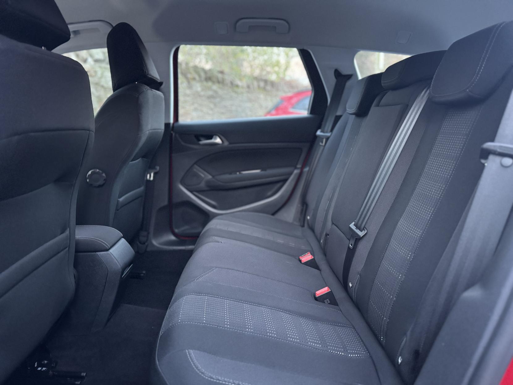 Peugeot 308 SW 1.2 PureTech Allure Estate 5dr Petrol EAT Euro 6 (s/s) (130 ps)