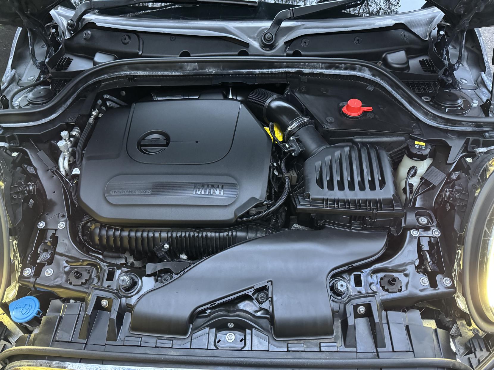 MINI Hatch 2.0 Cooper S Hatchback 3dr Petrol Steptronic Euro 6 (s/s) (192 ps)