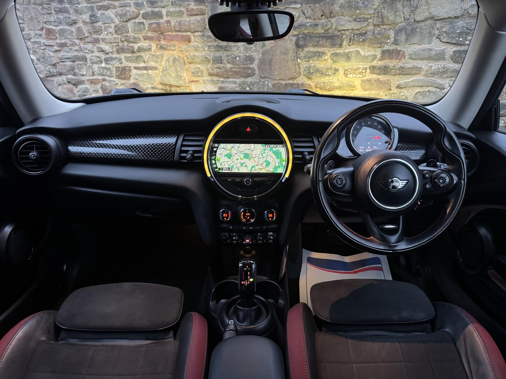 MINI Hatch 2.0 Cooper S Hatchback 3dr Petrol Steptronic Euro 6 (s/s) (192 ps)