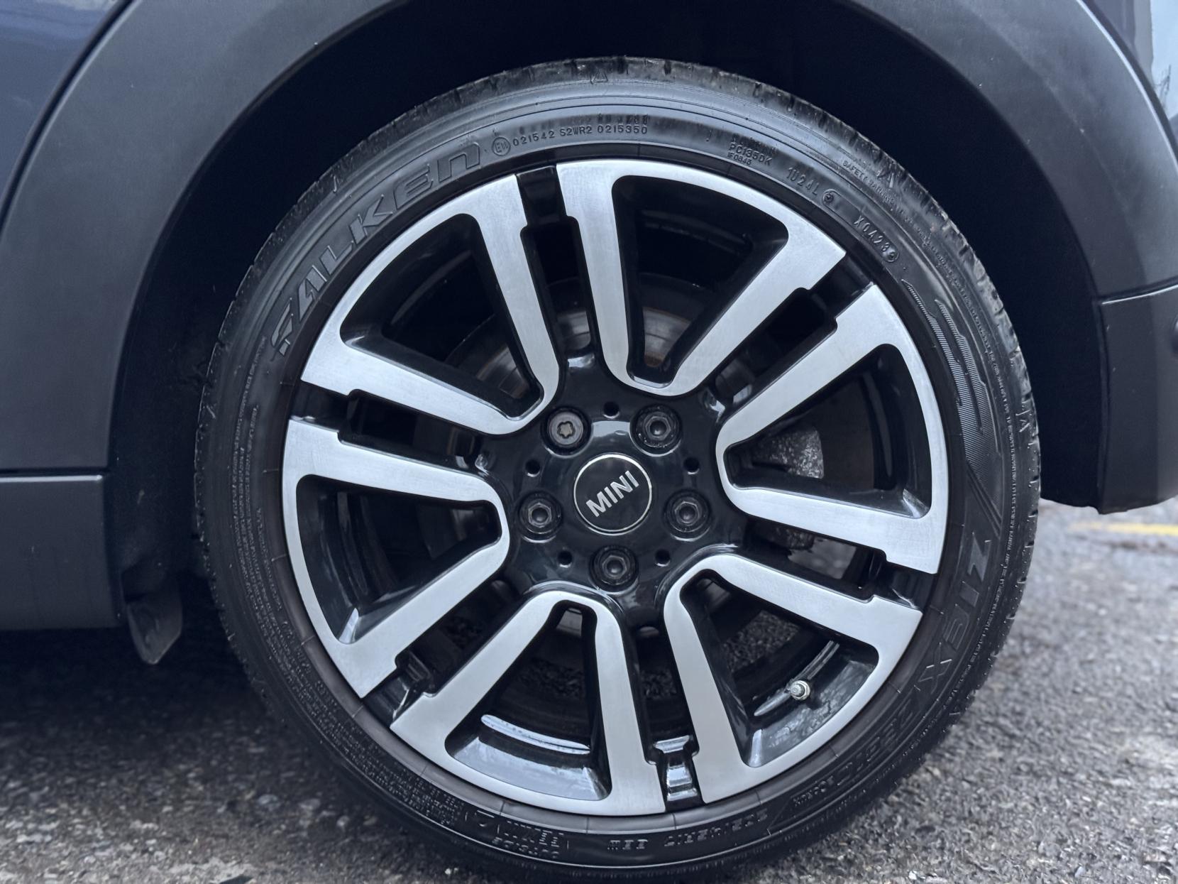 MINI Hatch 2.0 Cooper S Hatchback 3dr Petrol Steptronic Euro 6 (s/s) (192 ps)