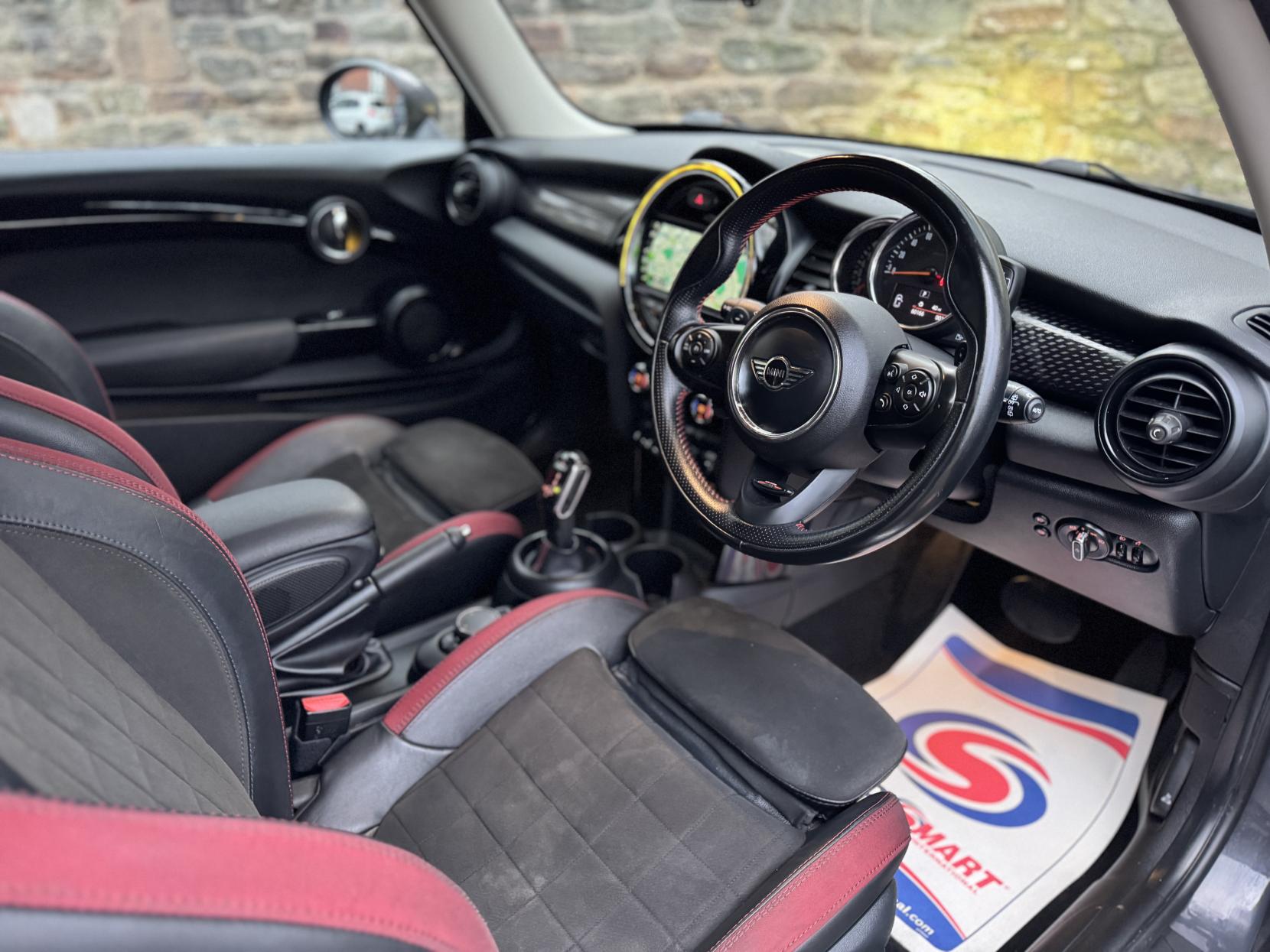 MINI Hatch 2.0 Cooper S Hatchback 3dr Petrol Steptronic Euro 6 (s/s) (192 ps)