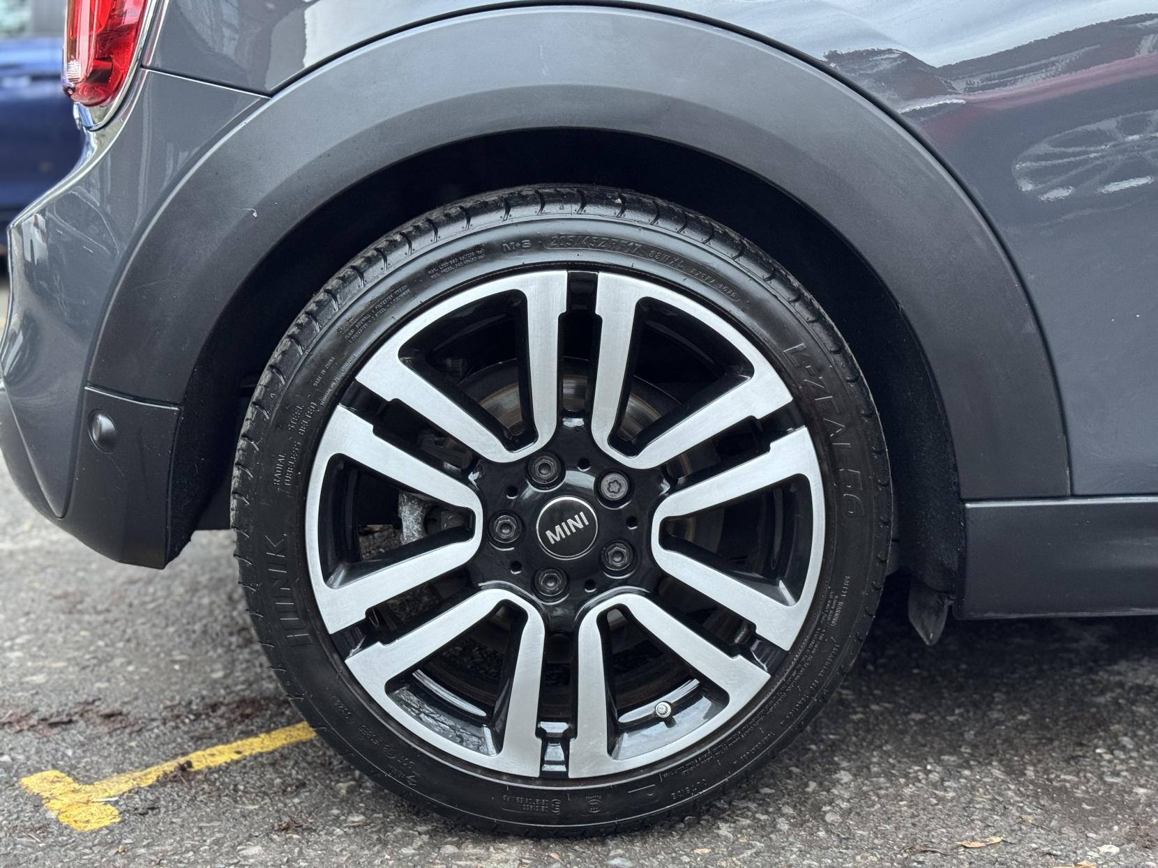 MINI Hatch 2.0 Cooper S Hatchback 3dr Petrol Steptronic Euro 6 (s/s) (192 ps)