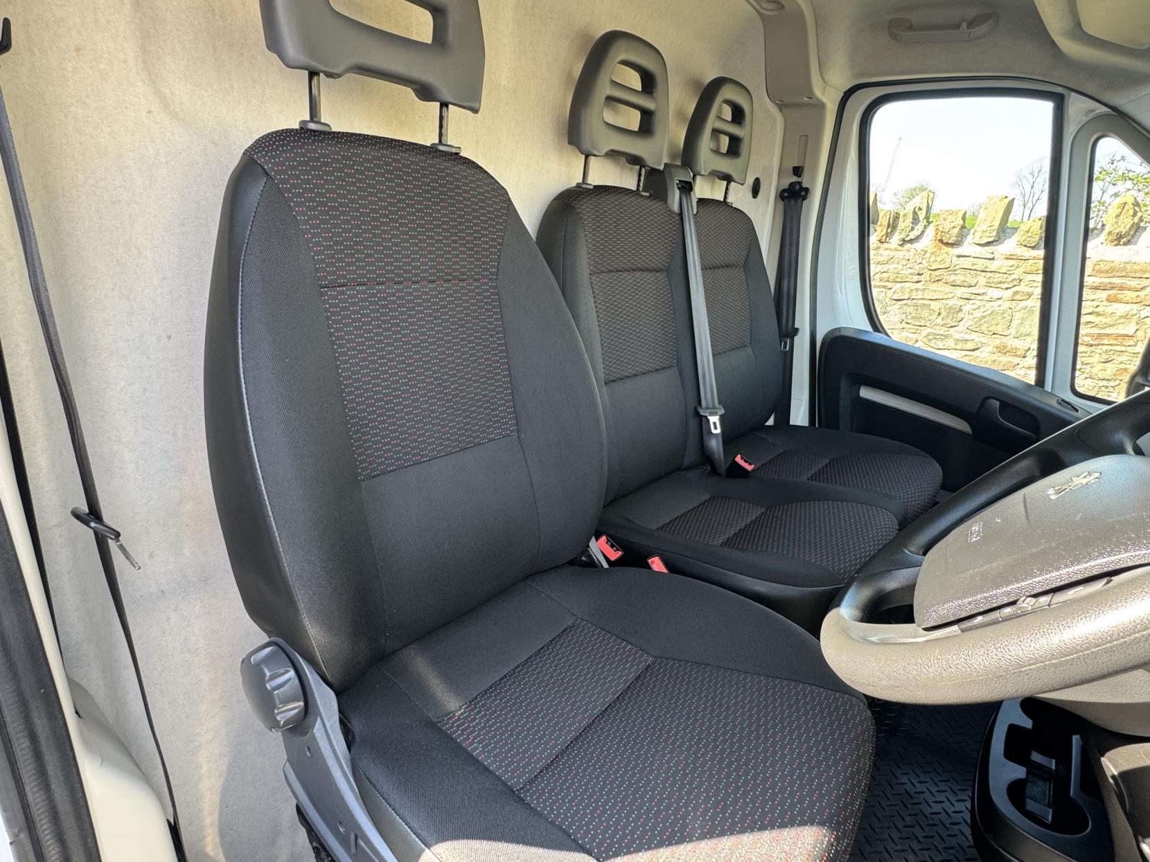 Peugeot Boxer 2.2 BlueHDi 335 S Panel Van 5dr Diesel Manual L2 H1 Euro 6 (s/s) (140 ps)