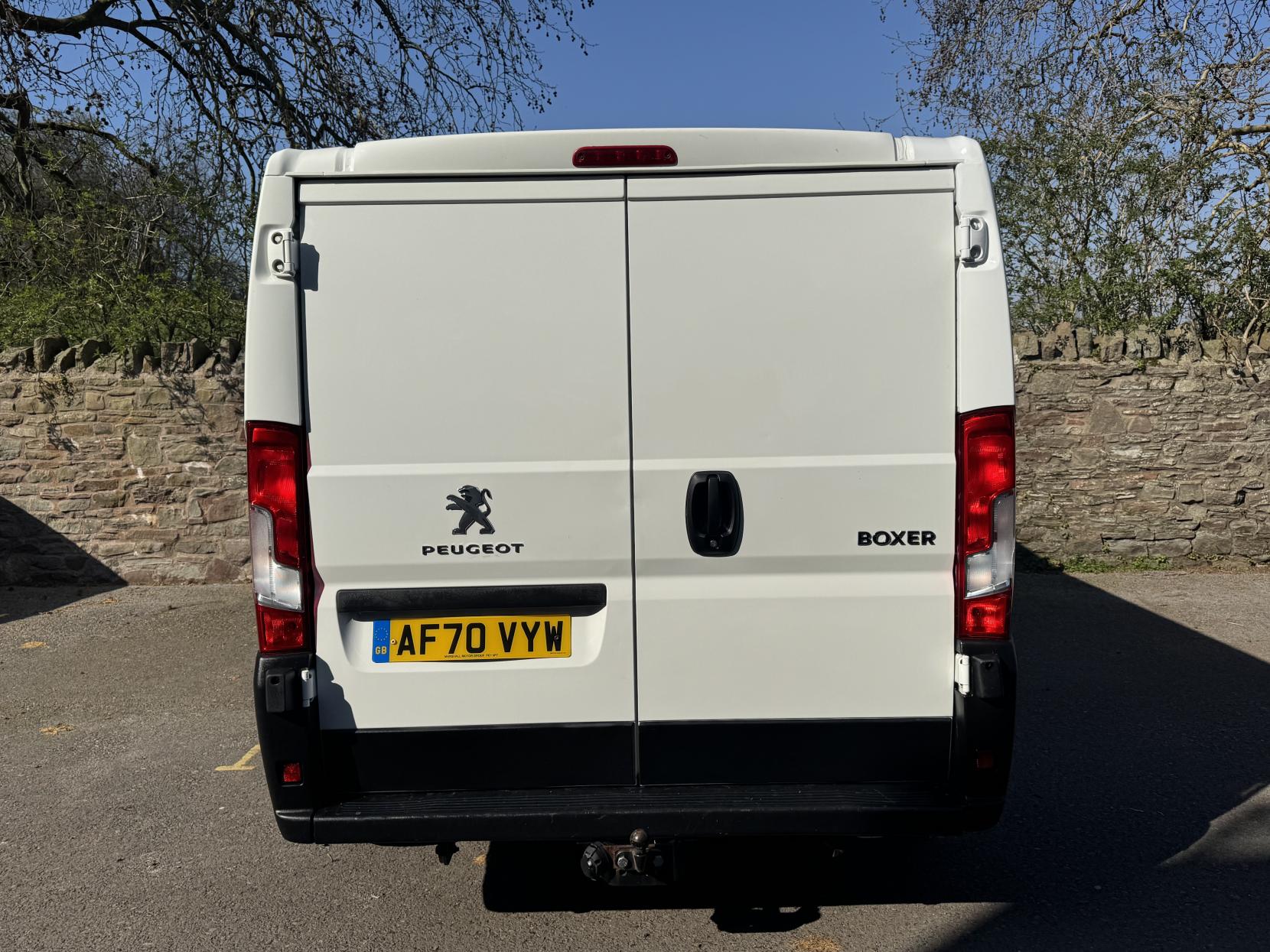 Peugeot Boxer 2.2 BlueHDi 335 S Panel Van 5dr Diesel Manual L2 H1 Euro 6 (s/s) (140 ps)