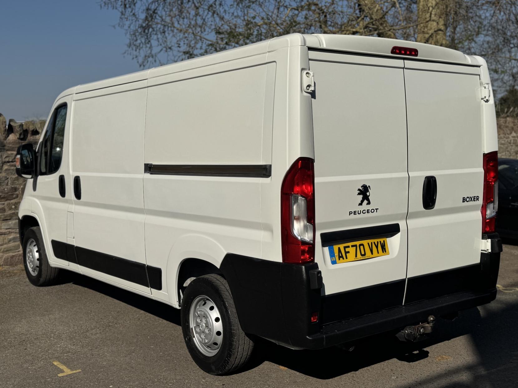 Peugeot Boxer 2.2 BlueHDi 335 S Panel Van 5dr Diesel Manual L2 H1 Euro 6 (s/s) (140 ps)