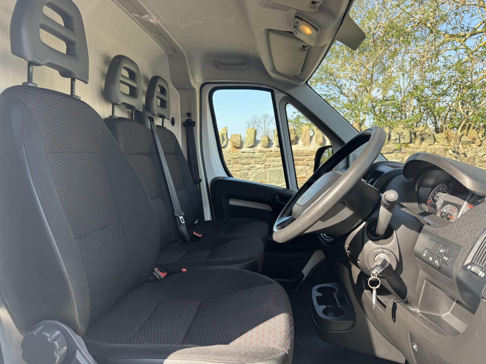 Peugeot Boxer 2.2 BlueHDi 335 S Panel Van 5dr Diesel Manual L2 H1 Euro 6 (s/s) (140 ps)