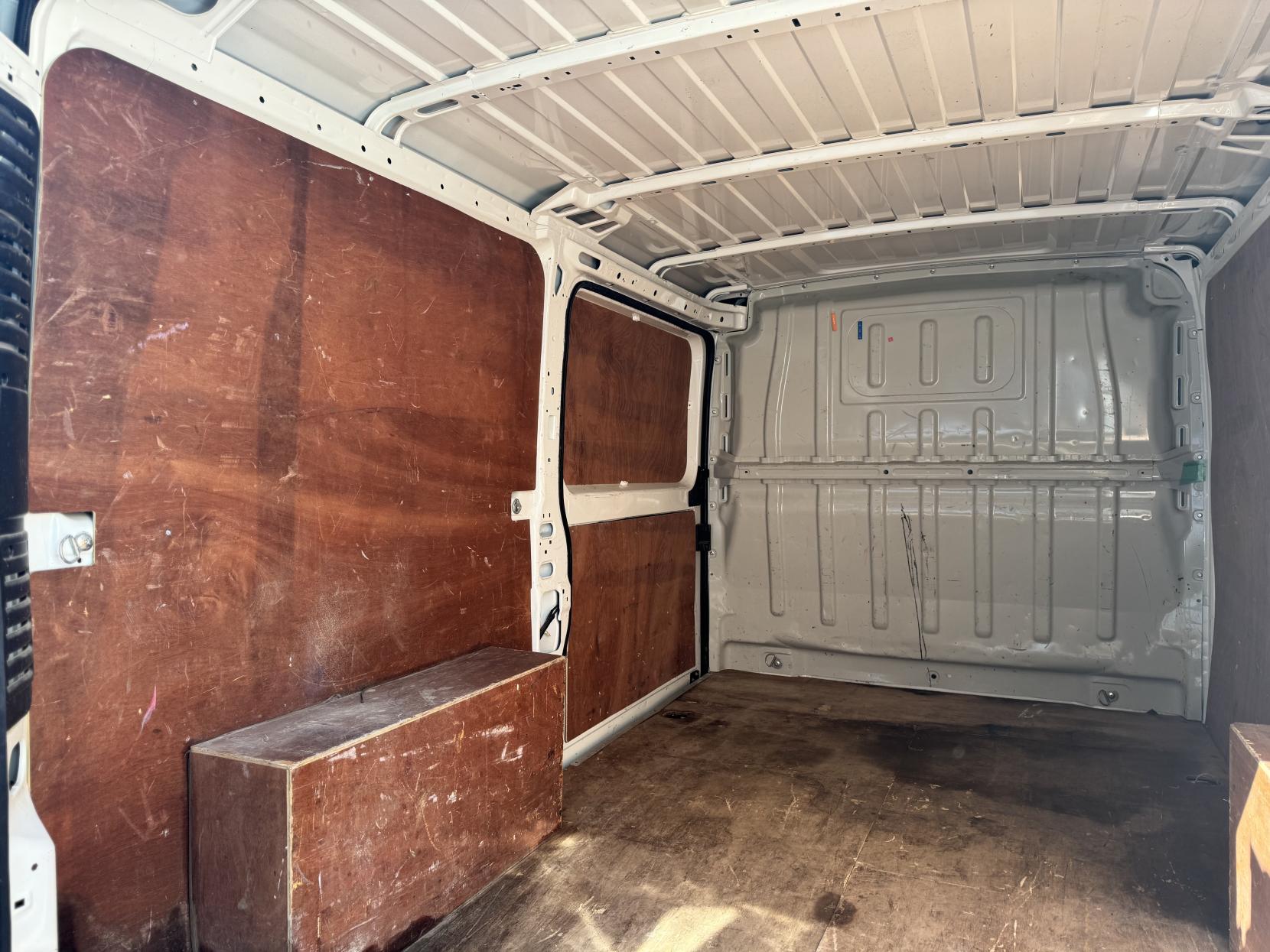 Peugeot Boxer 2.2 BlueHDi 335 S Panel Van 5dr Diesel Manual L2 H1 Euro 6 (s/s) (140 ps)