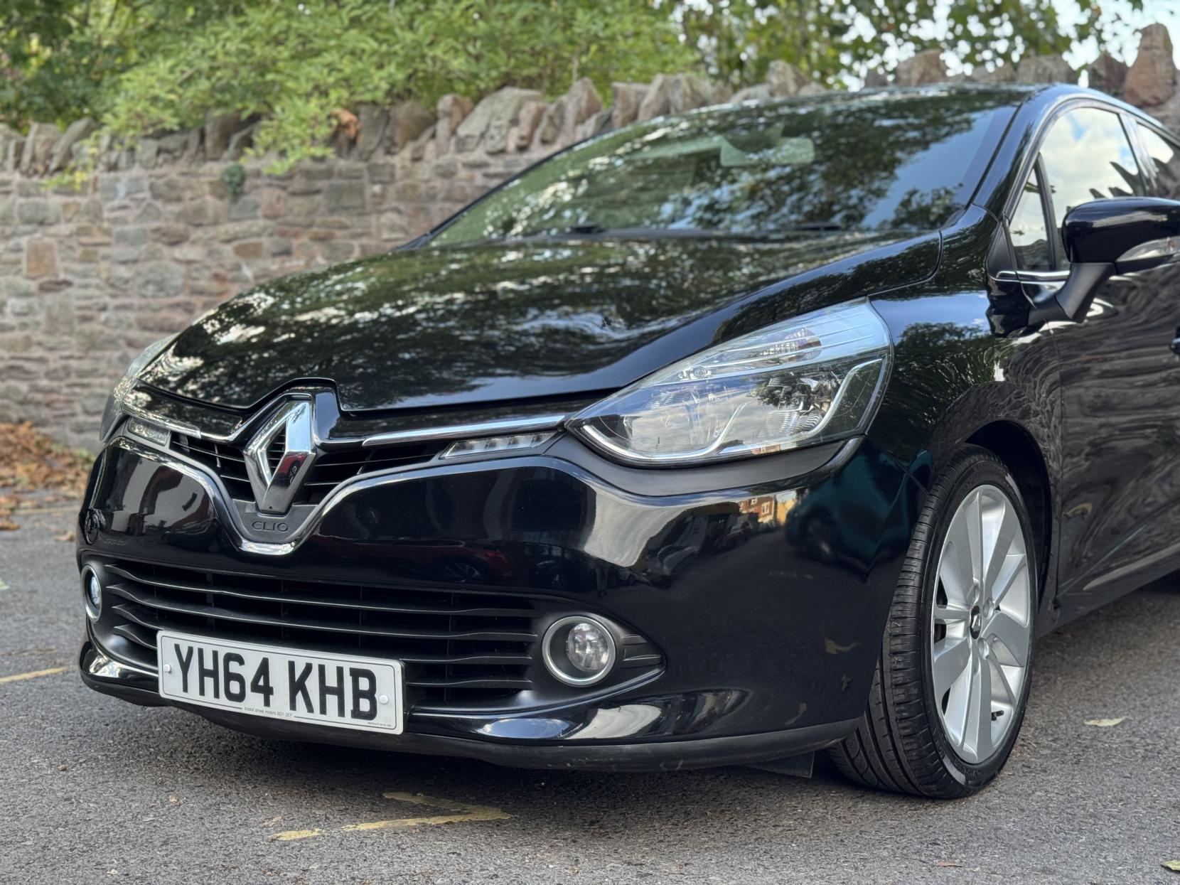 Renault Clio 0.9 TCe Dynamique S MediaNav Hatchback 5dr Petrol Manual Euro 5 (s/s) (90 ps)