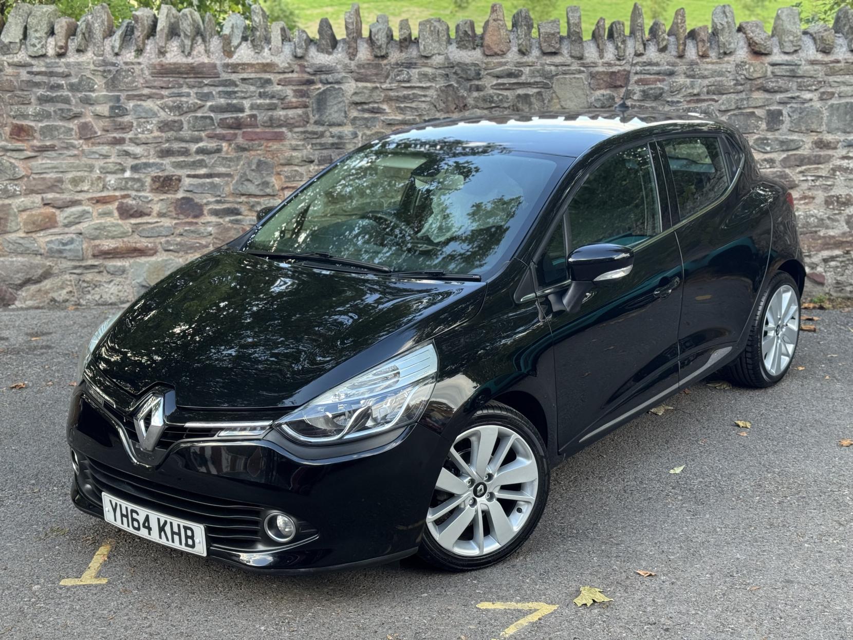 Renault Clio 0.9 TCe Dynamique S MediaNav Hatchback 5dr Petrol Manual Euro 5 (s/s) (90 ps)
