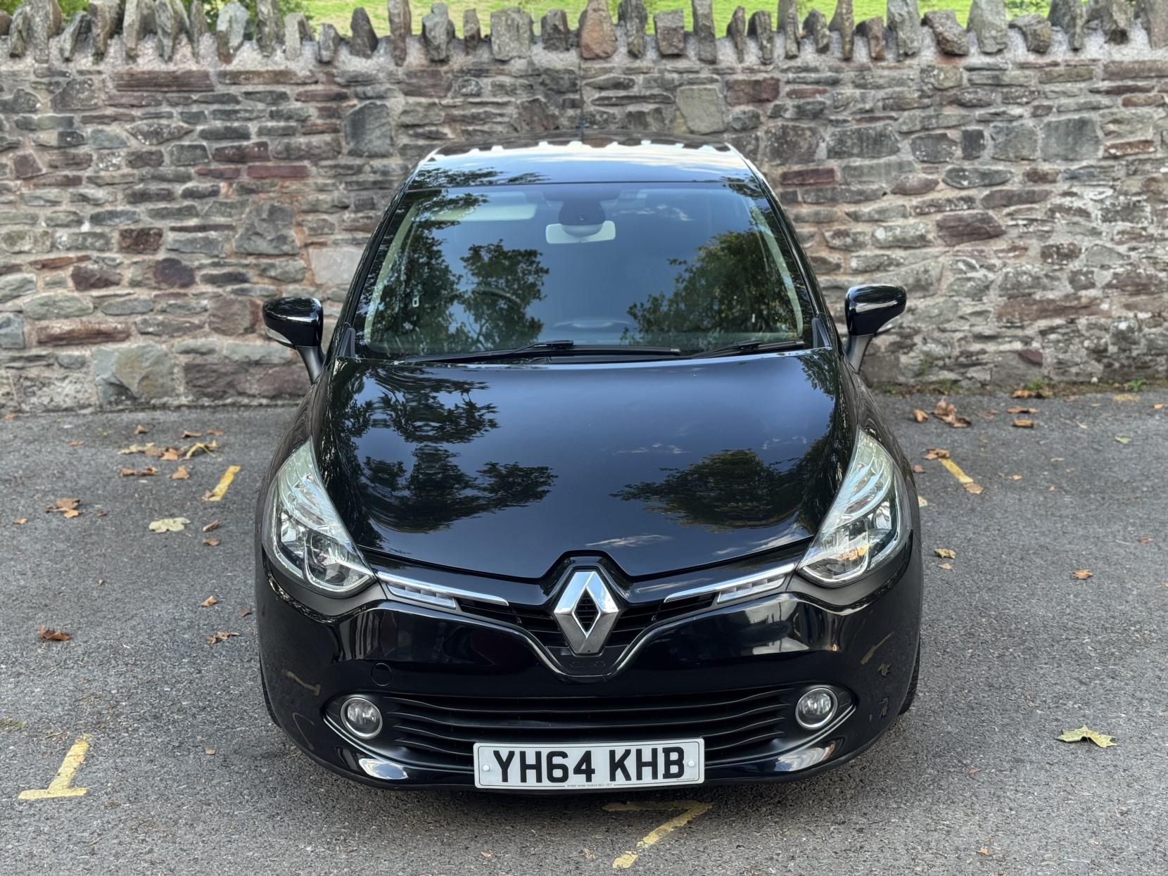 Renault Clio 0.9 TCe Dynamique S MediaNav Hatchback 5dr Petrol Manual Euro 5 (s/s) (90 ps)