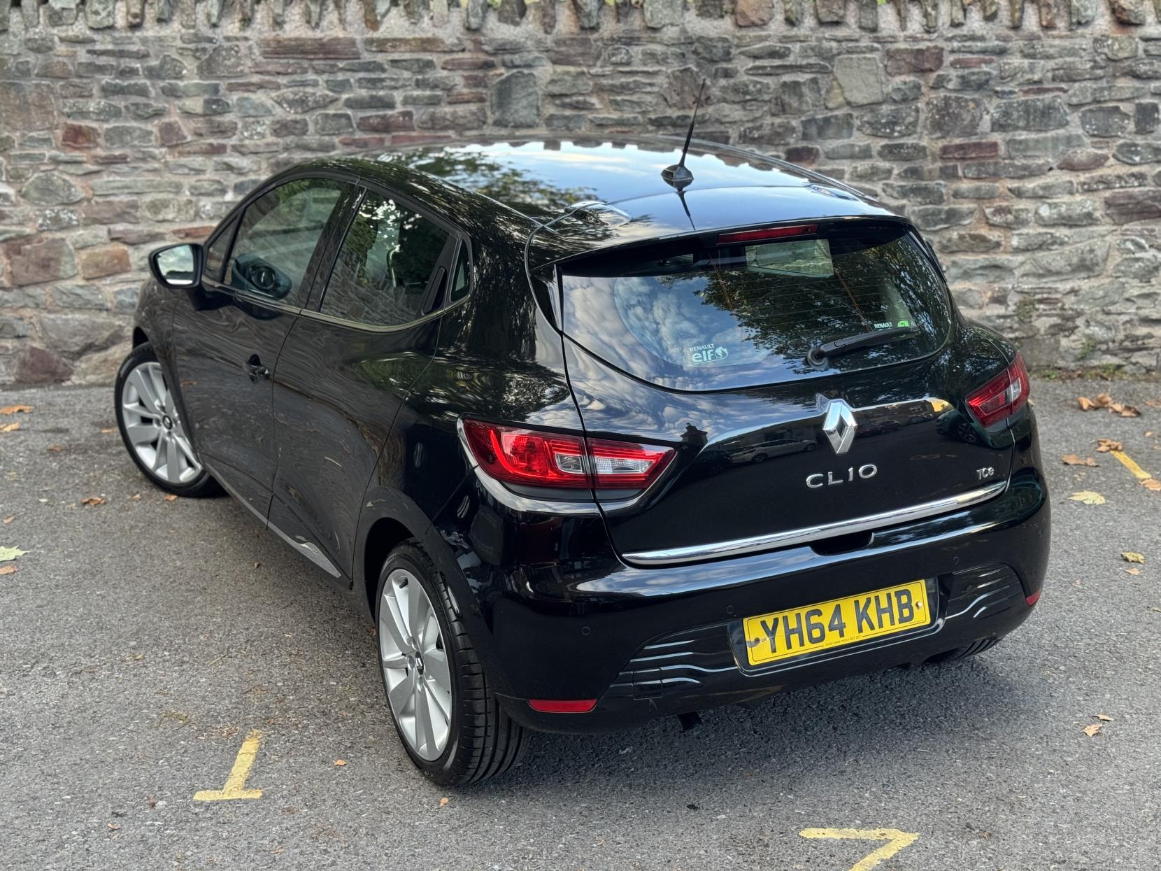 Renault Clio 0.9 TCe Dynamique S MediaNav Hatchback 5dr Petrol Manual Euro 5 (s/s) (90 ps)